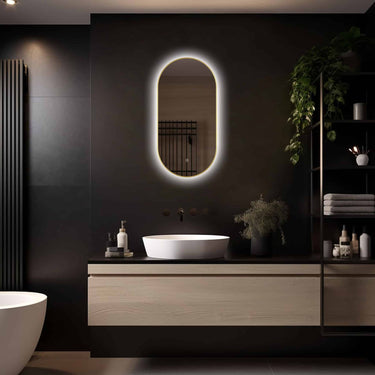 Ovaal badkamerspiegel Aurelia 40×80 cm met LED-verlichting rondom met gouden lijst