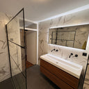 Badkamerspiegel Lena 70×70 cm met dimbare LED en anticondens