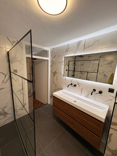 Badkamerspiegel Lena 70×70 cm met dimbare LED en anticondens