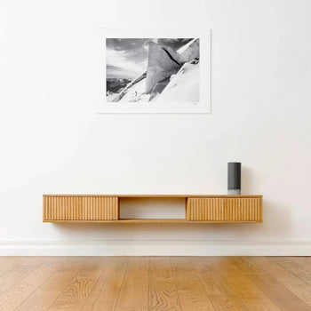 Schwebendes TV-Möbel – 150 cm Eichenfurnier