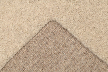 Vloerkleed Trenton 560 beige laagpolig – detailfoto van pool en structuur