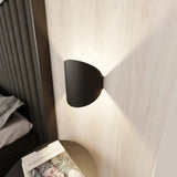 Mooier Thuis - FORM 3 1-lichts wandlamp - Zwart metaal - sfeervol in een Minimalistisch interieur