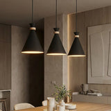 Zero hanglamp hout 3-lichts zwart hanglamp met lampenkap - sfeervol in een Scandinavisch interieur
