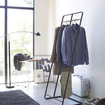 Yamazaki Tower Kleiderständer 1.1 - Schwarz