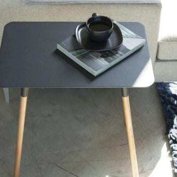 Yamazaki Schlichter quadratischer Beistelltisch – Schwarz