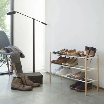 Yamazaki Plain verstellbarer Schuhständer – weiß
