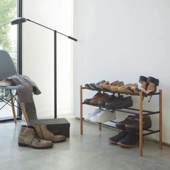 Yamazaki Schlichter, verstellbarer Schuhständer – Schwarz