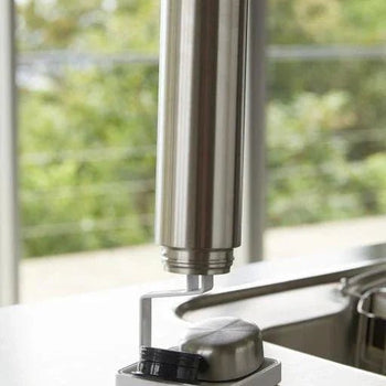 Yamazaki Tower droogstandaard voor flessen - wit
