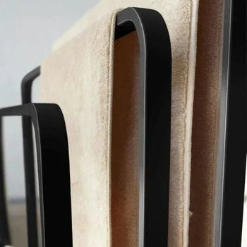 Yamazaki Tower Handtuchhalter für Badezimmer, 3 Stangen – schwarz