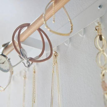 Yamazaki Tosca Wandregal für Schmuck – weiß