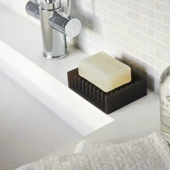 Yamazaki Float Silikon-Seifenschale – Schwarz