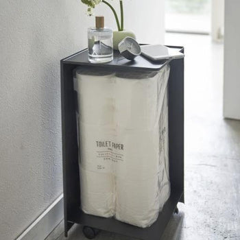 Yamazaki Tower Toilettenpapierhalter auf Rollen – Schwarz