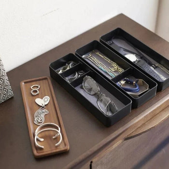 Yamazaki Rin Schmuckorganizer mit Deckel, 3-stöckig – Schwarz
