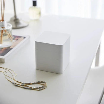 Yamazaki Tower Schmuckorganizer, quadratisch, 4-stöckig – weiß