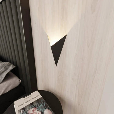 FORM 4 1-lichts wandlamp - Zwart metaal