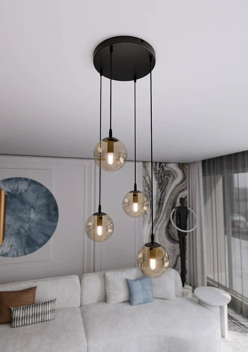 COSMO 4-lichts hanglamp - Amber glas hanglamp met ronde bol - bestellen bij Mooier Thuis