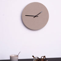 Wandklok Taupe Valchromat - Ø28 Zwarte Wijzers