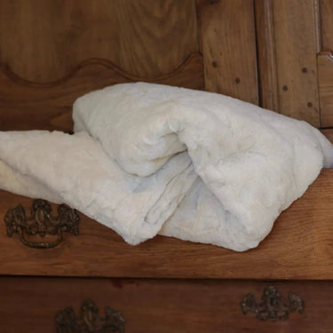 Winterhome luxe imitatiebont deken Fennec Ivory