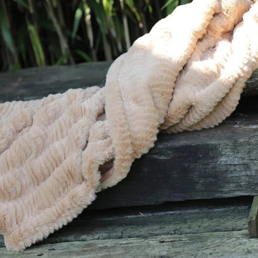 Winterhome luxe imitatiebont deken Owl Clay