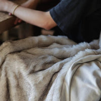 Winterhome luxe kunstbont deken Iberianwolf - bestel bij Mooier Thuis