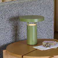 Hübsch BringMe Draagbare mini-lamp groen - Mooier Thuis