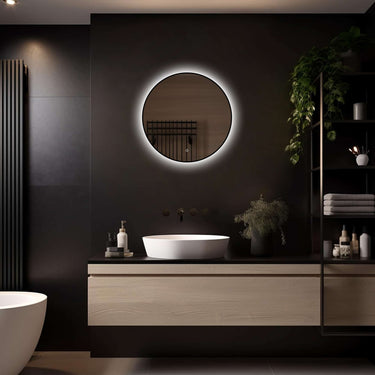 Badkamerspiegel Ilona 60×60 cm met zwarte lijst met dimbare LED en anticondens