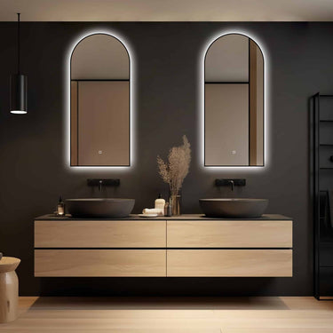 Badkamerspiegel Marrakech 45×100 cm met zwarte lijst met dimbare LED en anticondens