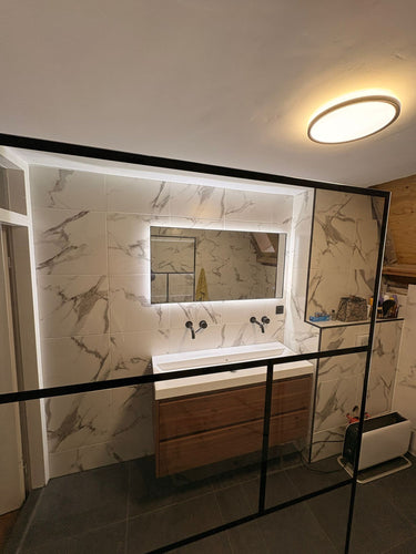 Badkamerspiegel Lena 70×70 cm met dimbare LED en anticondens