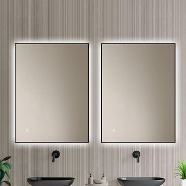 Badkamerspiegel Sorento 80×60 cm met zwarte lijst met dimbare LED en anticondens