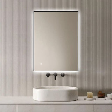 Badkamerspiegel Sorento 80×60 cm met zwarte lijst met dimbare LED en anticondens