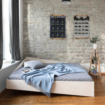 Weißes Eckbett – kleines Doppelbett 144 x 204 cm