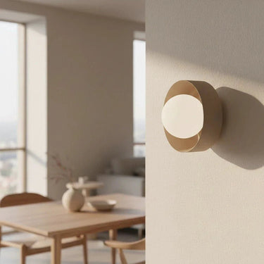 LULU 1-lichts wandlamp - Wit glas - Beige frame