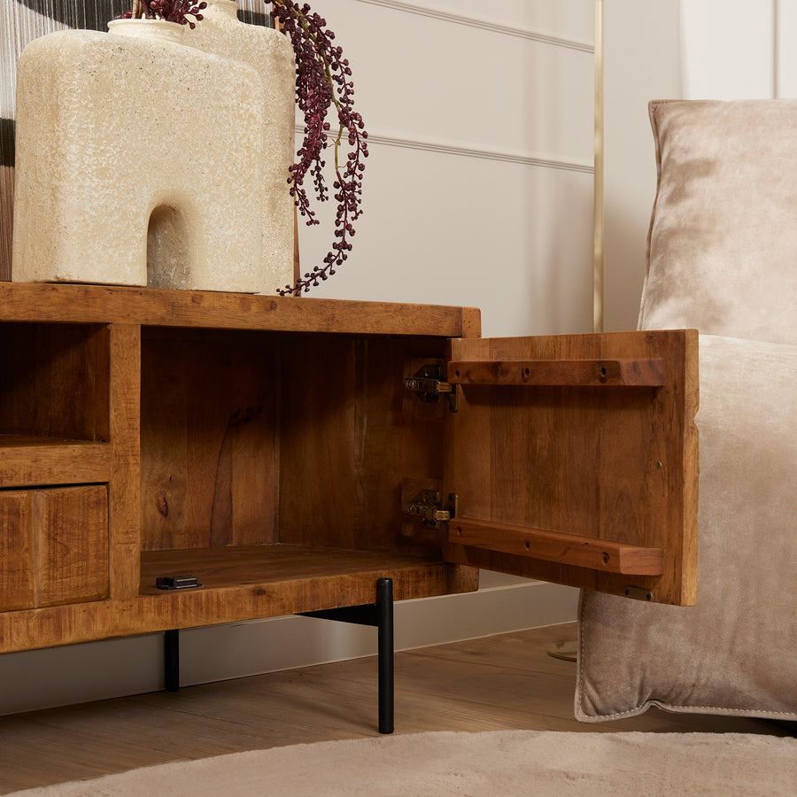 TV cabinet Brandy natural – Opbergruimte achter de deuren