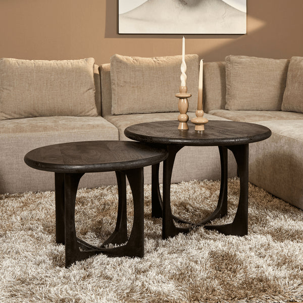 Round coffee tables