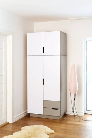 2-türiger Kleiderschrank mit zusätzlichen Einlegeböden – weiß/grau