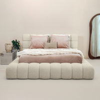 Platformbed Adore Ruby Bouclé Beige – 180x200 cm – Incl. Matras in stof - Mooier Thuis