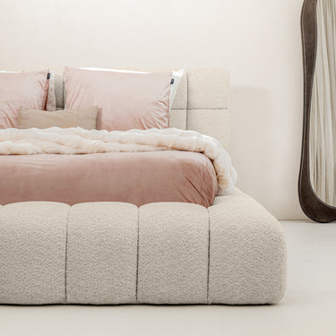 Platformbed Adore Ruby Bouclé Beige – 180x200 cm – Incl. Matras - afbeelding 9