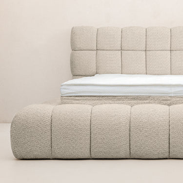 Platformbed Adore Ruby Bouclé Beige – 180x200 cm – Zonder Matras - afbeelding 11
