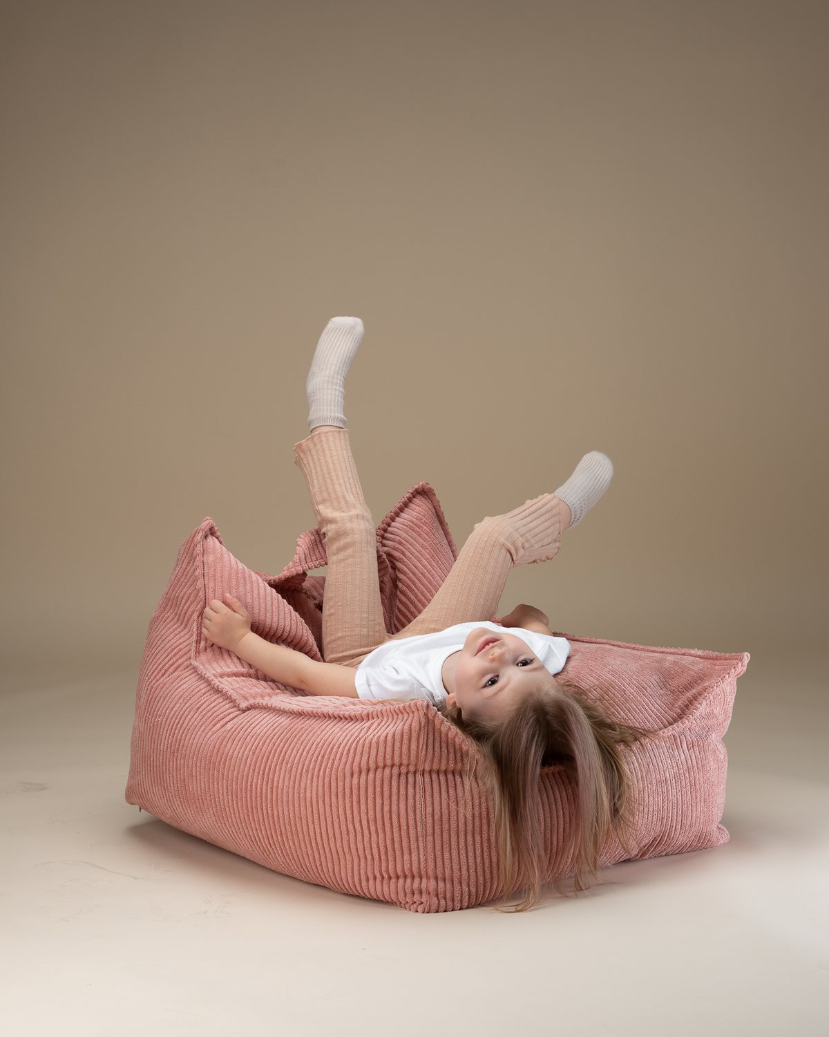 Kenmerken Wigiwama Cord-Sitzsack Rosa Mousse