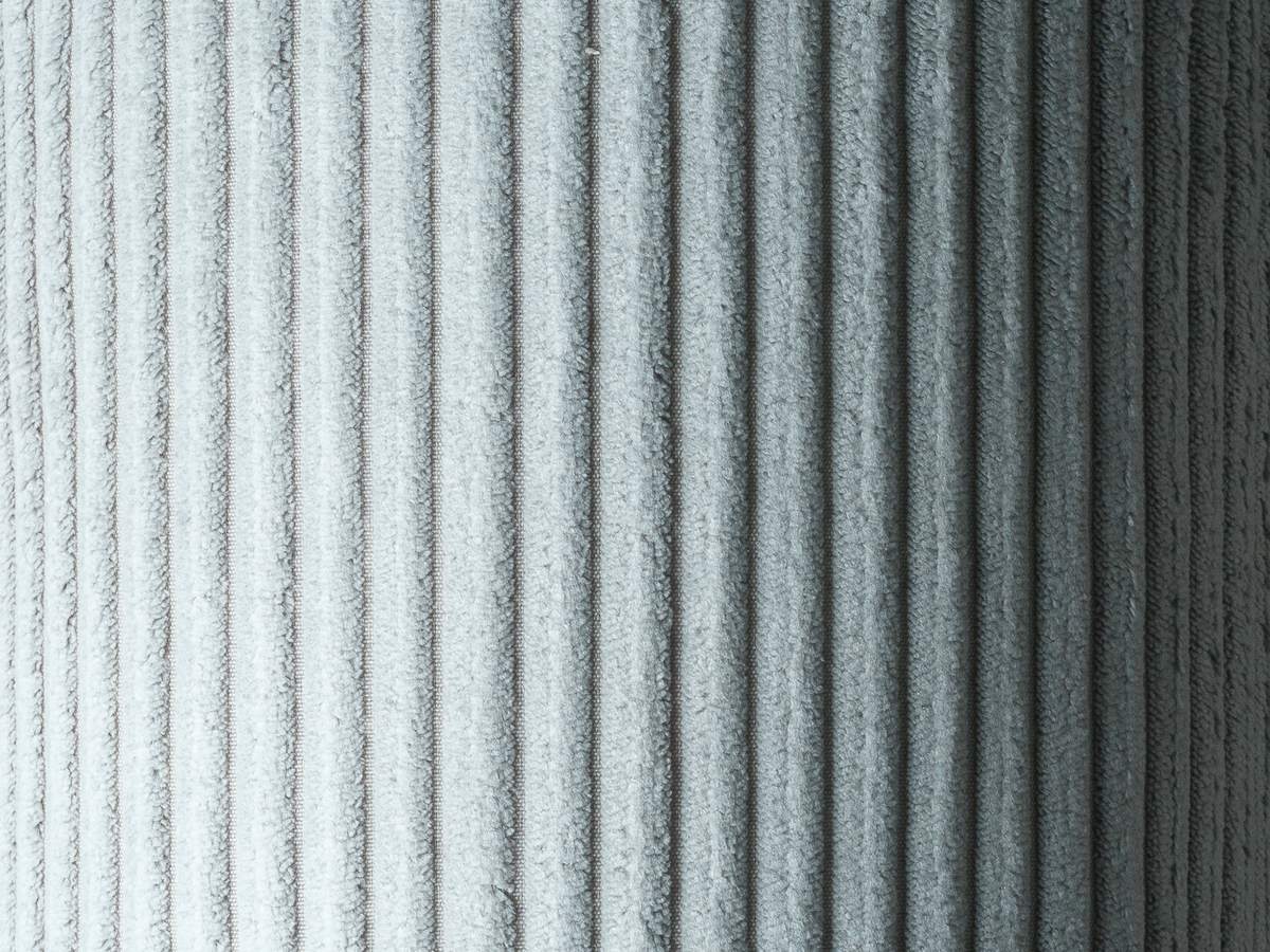 Ribstof van dichtbij — Wigiwama Rechteckiges Rippenkissen Pfefferminzgrün