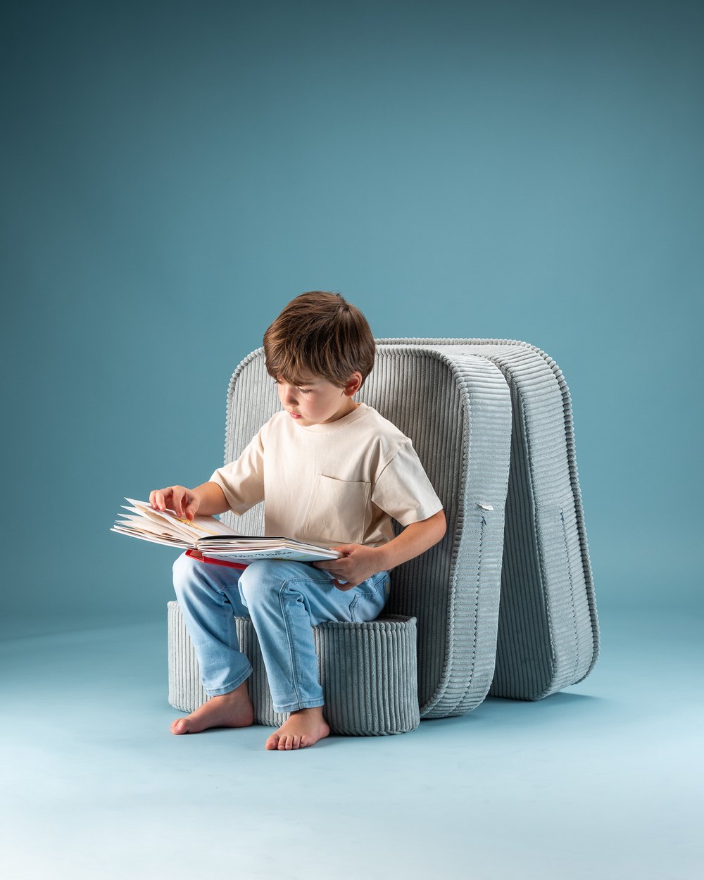 Wigiwama Uitklapstoel 3-in-1 Peppermint green in een kinderkamer