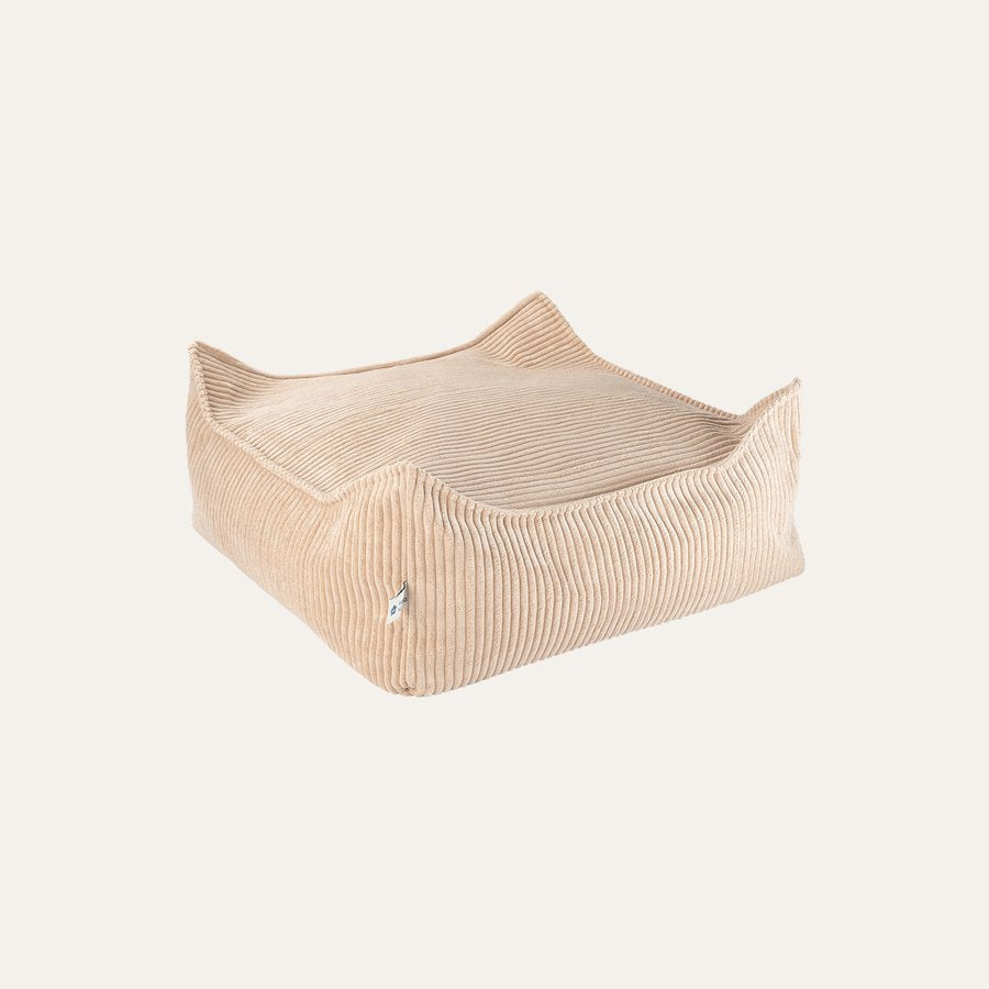 Wigiwama Quadratischer gerippter Pouf in Brauner Zucker