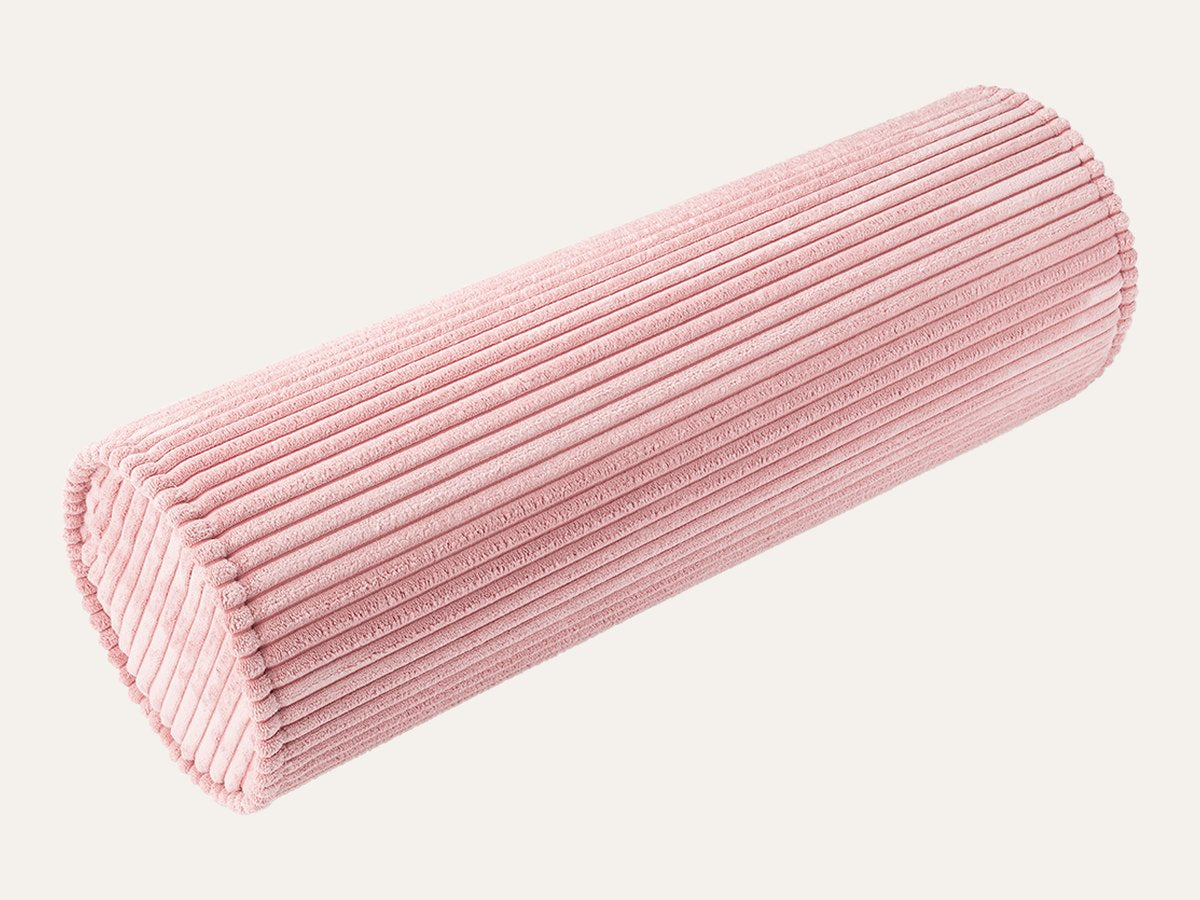 Het Wigiwama rolkussen van ribstof Rosa Mousse