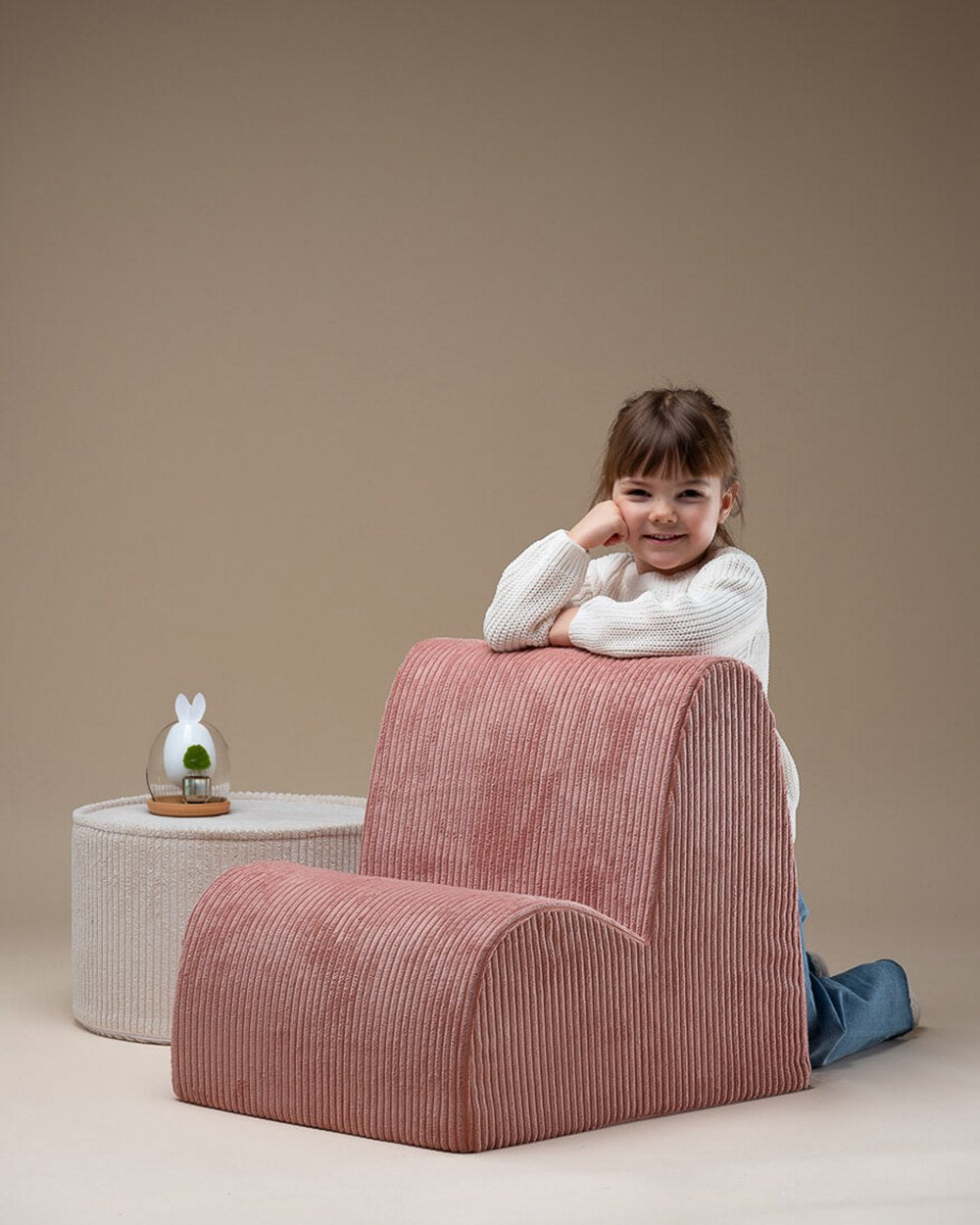 Wigiwama Wolkenstoel Pink Mousse in een kinderkamer