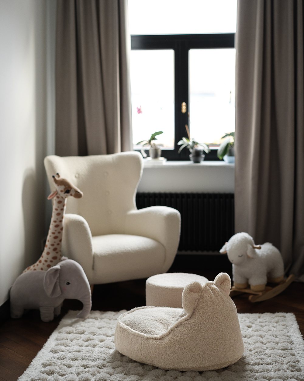 Wigiwama Berenzitzak Cream White in een kinderkamer