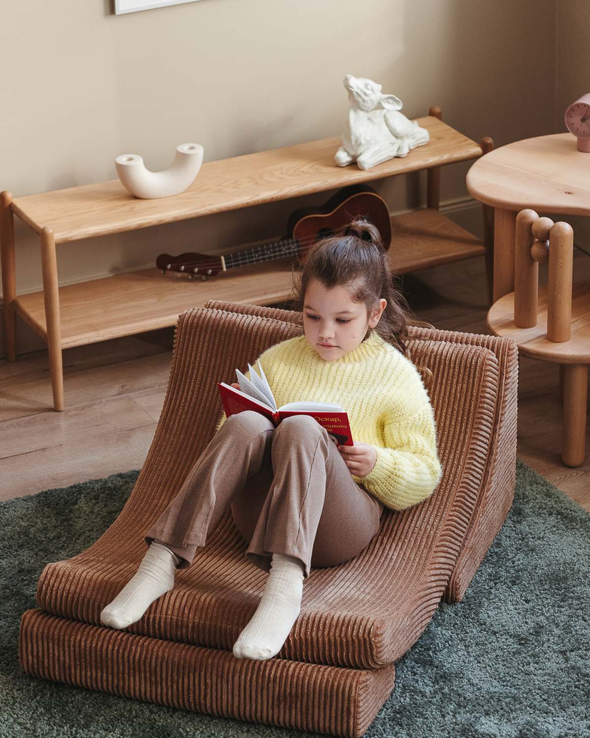 Kenmerken Wigiwama Corduroy Moon Chair Toffee