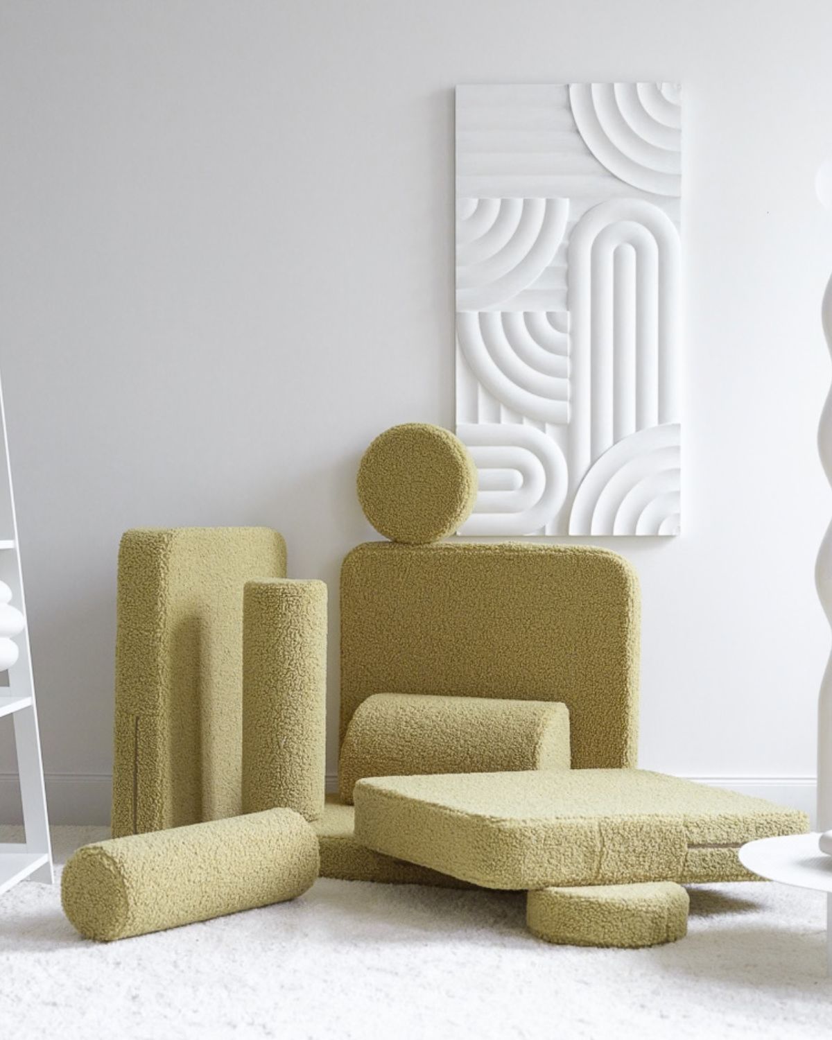Wigiwama Kinderspielbank, 9-teilig, aus Teddyfell Matcha in een kinderkamer
