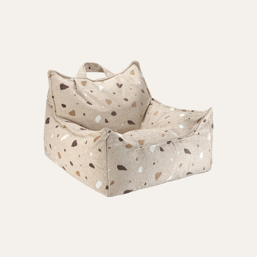 Wigiwama Sitzsack mit Terrazzo-Print in Sand