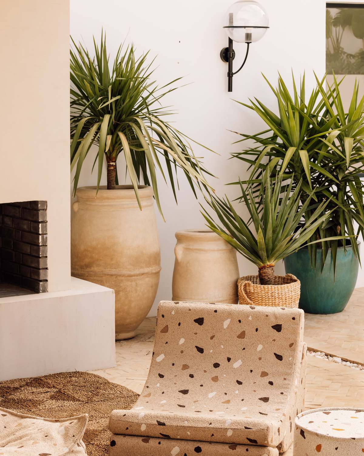 Kenmerken Wigiwama Maanstoel Terrazzo Sand