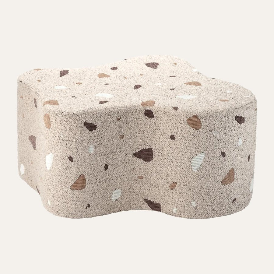 Wigiwama Wolkenpoef met Terrazzo print in Sand